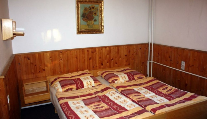 Penzion Pinokio Boží Dar - Dvoulůžkový pokoj se společným soc. vybavením